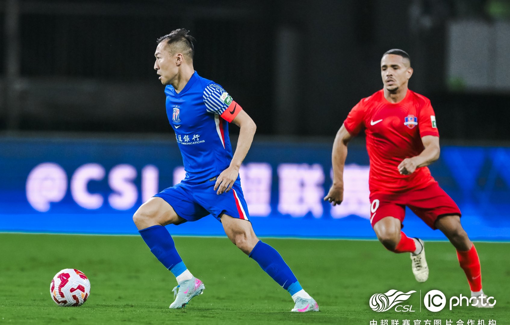 风云突变！上海申花窗口期战术微调；意甲版图或变；压力陡增；年轻球员得到机会(前申花外援莫雷诺参加五人制比赛动图)-九游娱乐网站