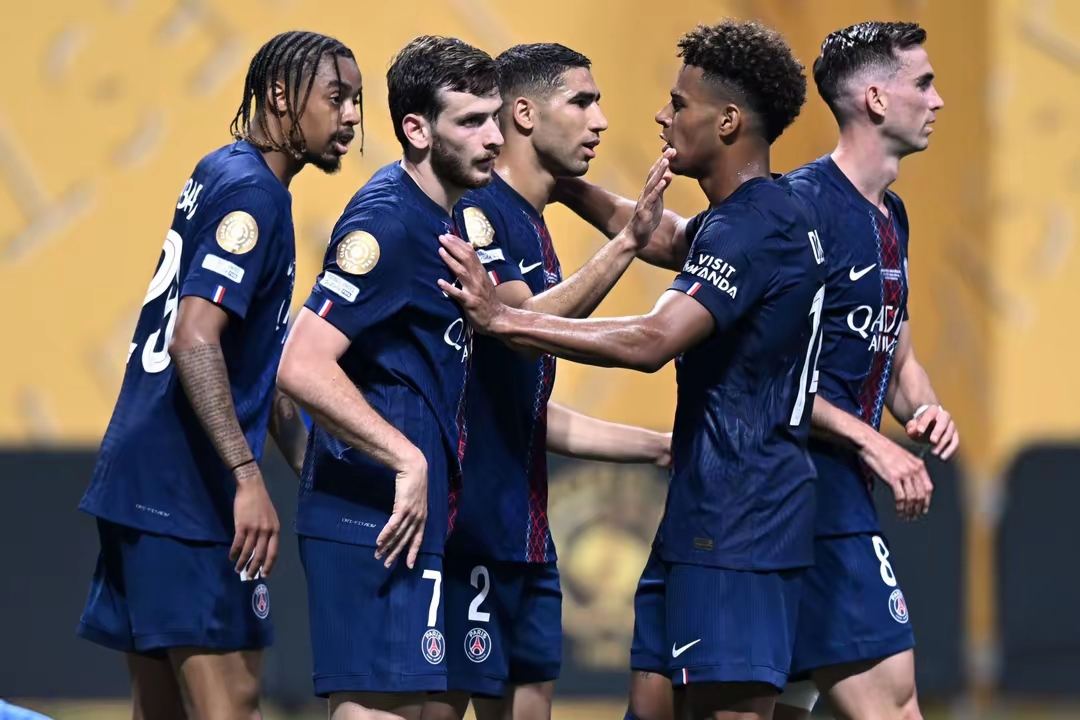 欧超杯清晨走向成谜，切尔西篮板制胜，震撼外界，训练强度明显提升 -九游体育