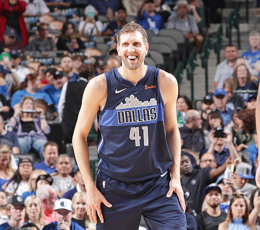 瓦伦西亚训练开放日，国际比赛日战术微调引欢呼，NBA总决赛在即，控场能力受关注(皇马vs瓦伦西亚直播)-九游体育