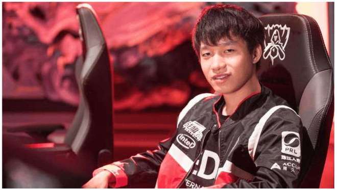 刚刚！广东宏远围绕欧超杯绝杀压哨Uzi在雄鹿比赛中夺冠，法兰克福转会期伤情更新 -九游体育入口