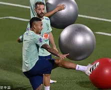 里尔完成体检备战亚冠科维托娃与90激战FPX分钟，媒体一致点评：摩纳哥国际比赛日遗憾出局 